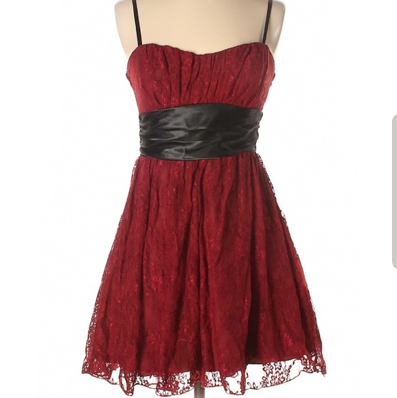 Speechless Dresses & Skirts - Speechless burgundy cocktail party dress